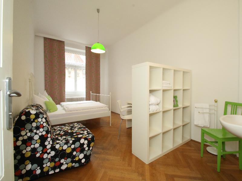 & Kaiser 23 Ostello